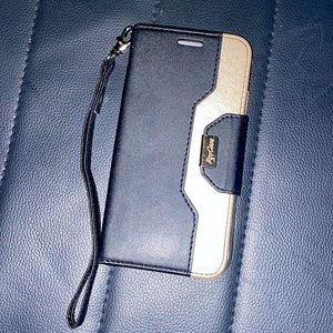 Black and gold IPhone 6 phone case with mirror